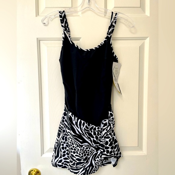 NWT Christina Skirted Animal Print Tummy Control One Piece Swimsuit 8 - Picture 2 of 15